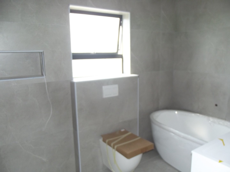 1 Bedroom Property for Sale in Beachfront Western Cape